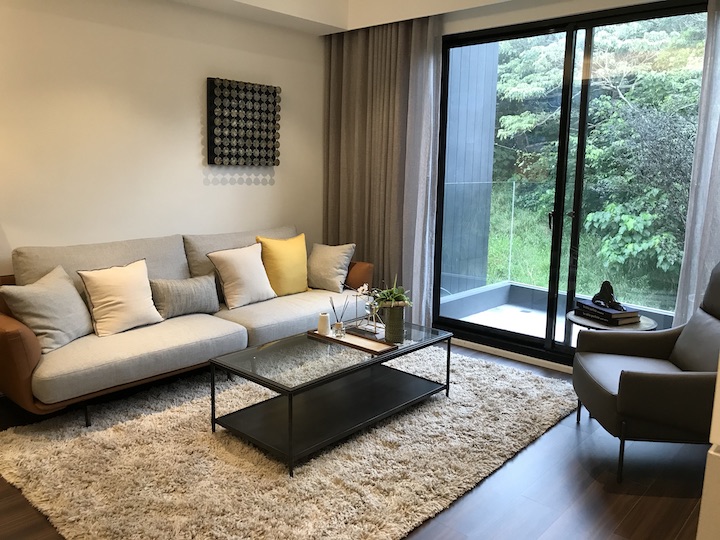 晴山學特區樣品屋沙發區